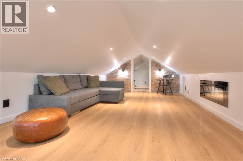 38 SHIRK Place thumbnail 26