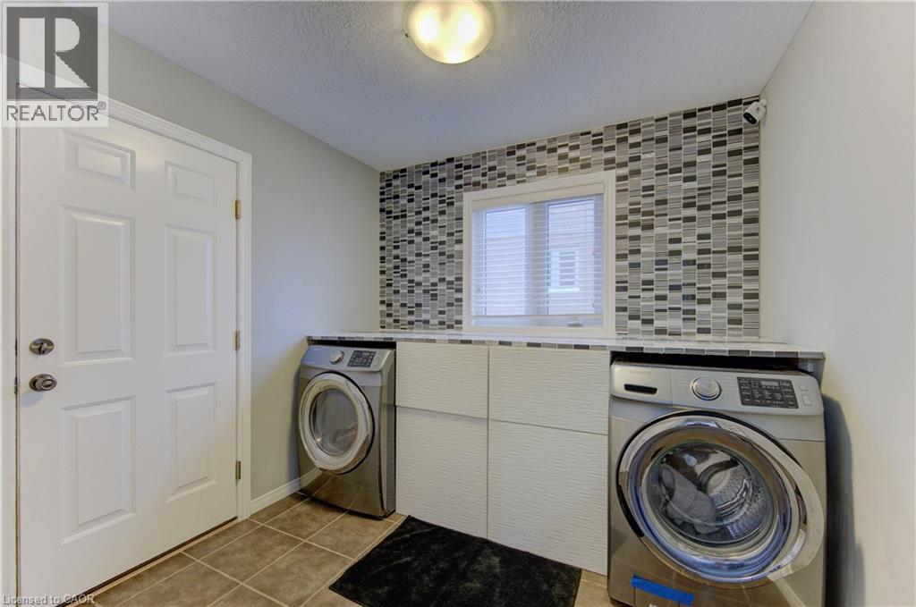 21 WEST TREE Drive thumbnail 10