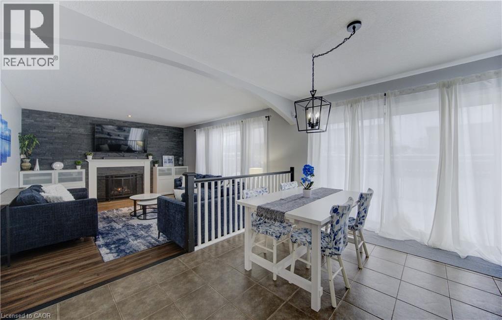 21 WEST TREE Drive thumbnail 18