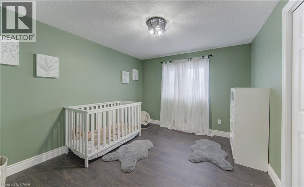 21 WEST TREE Drive thumbnail 28