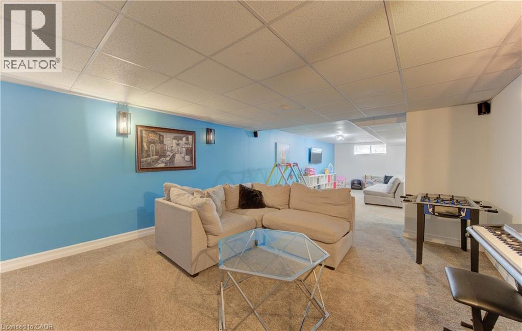 21 WEST TREE Drive thumbnail 33