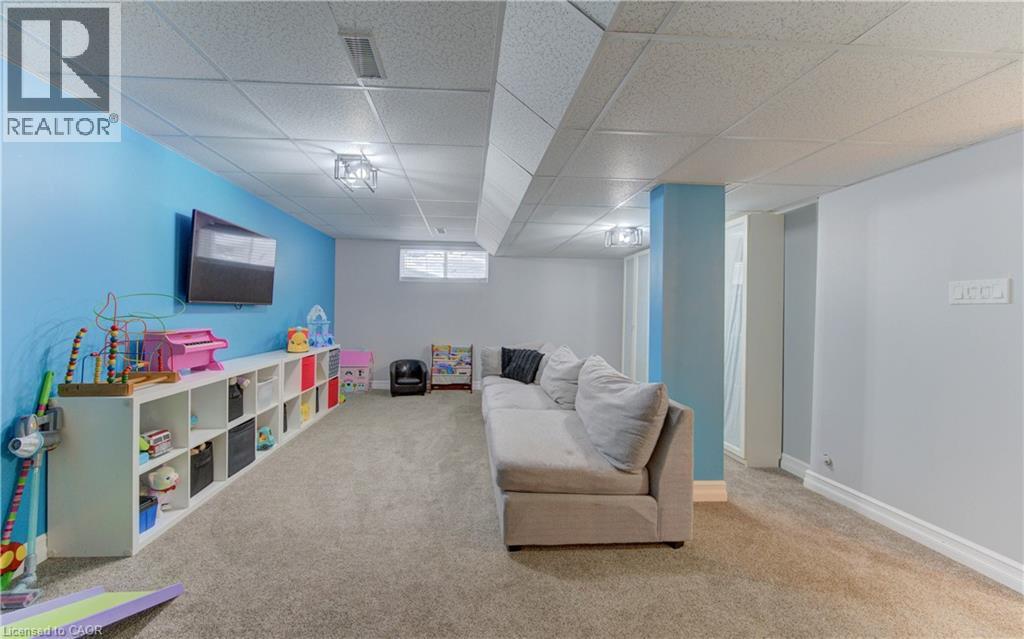 21 WEST TREE Drive thumbnail 35