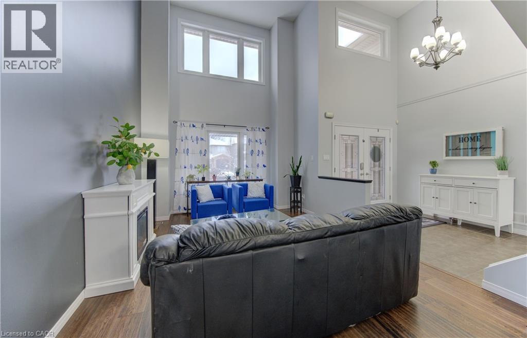 21 WEST TREE Drive thumbnail 9