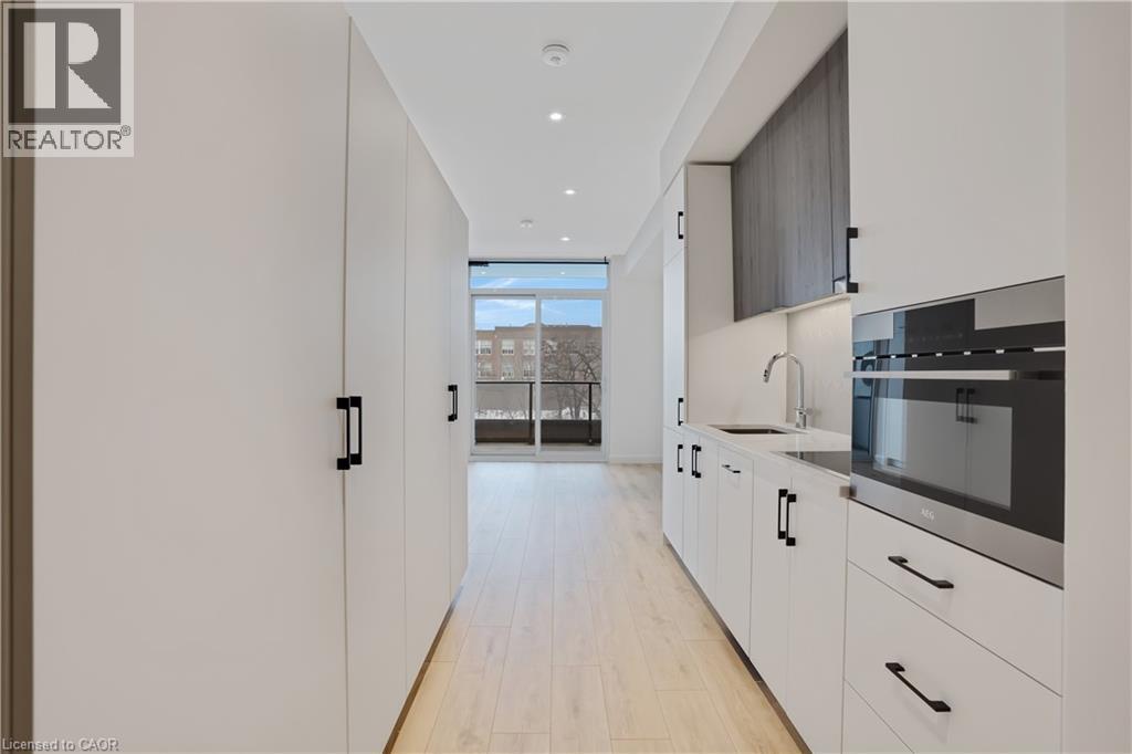 741 KING Street W Unit# 313 thumbnail 13