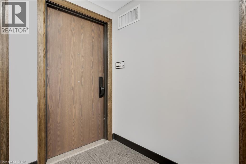 741 KING Street W Unit# 313 thumbnail 8