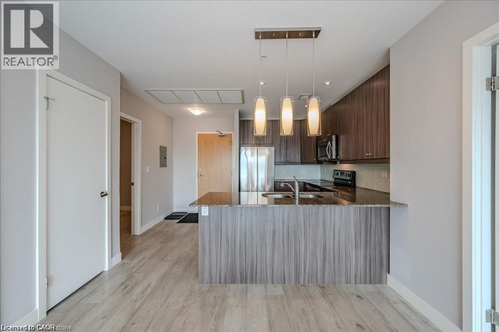 1 VICTORIA Street S Unit# 811 thumbnail 10