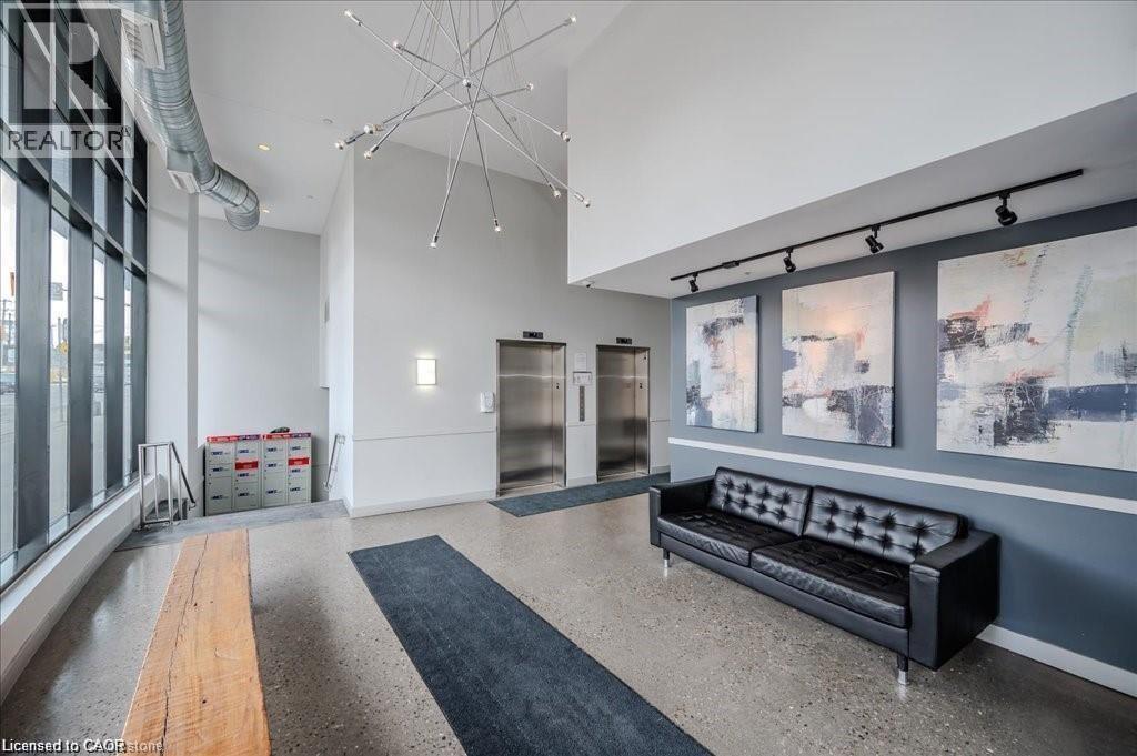 1 VICTORIA Street S Unit# 811 thumbnail 2