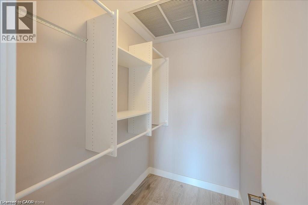 1 VICTORIA Street S Unit# 811 thumbnail 25