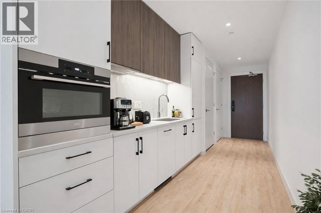 741 KING Street Unit# 304 thumbnail 13