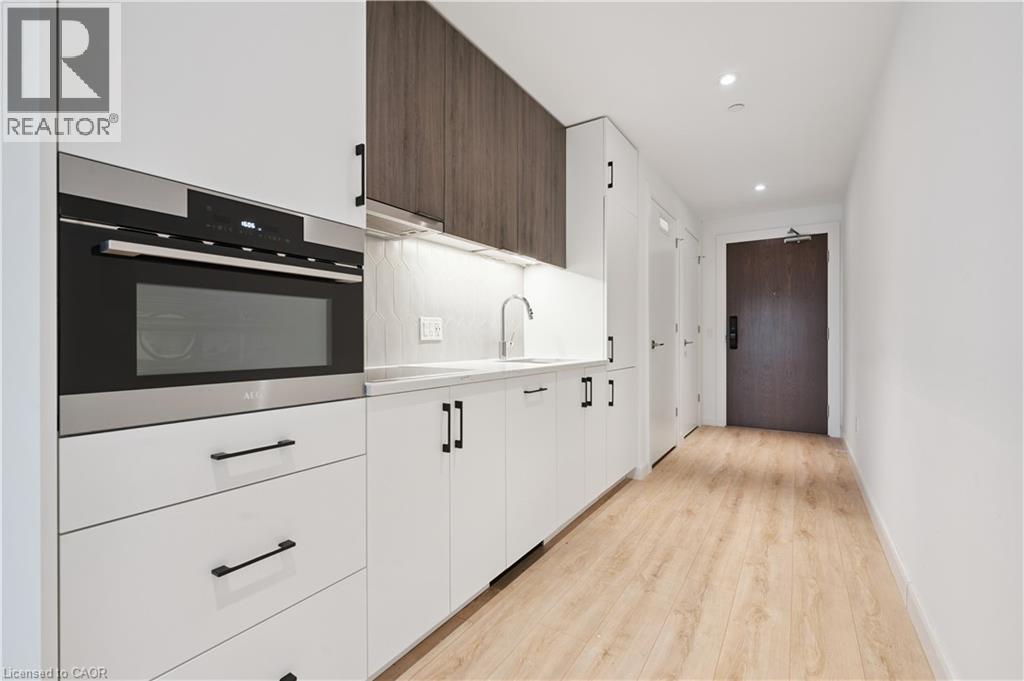 741 KING Street Unit# 304 thumbnail 14