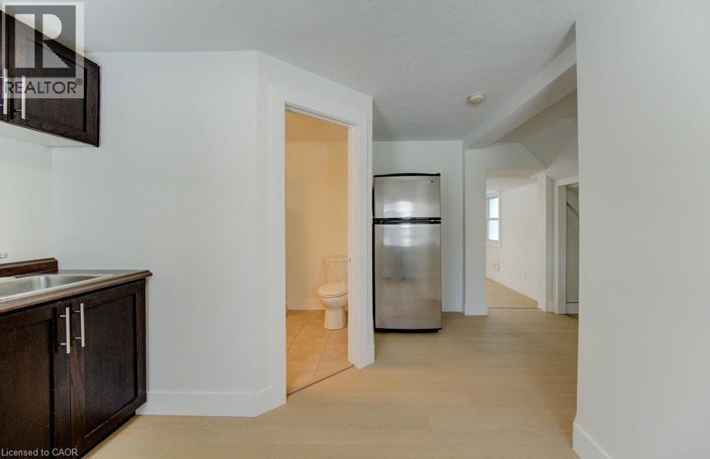 190 LANCASTER Street E thumbnail 24