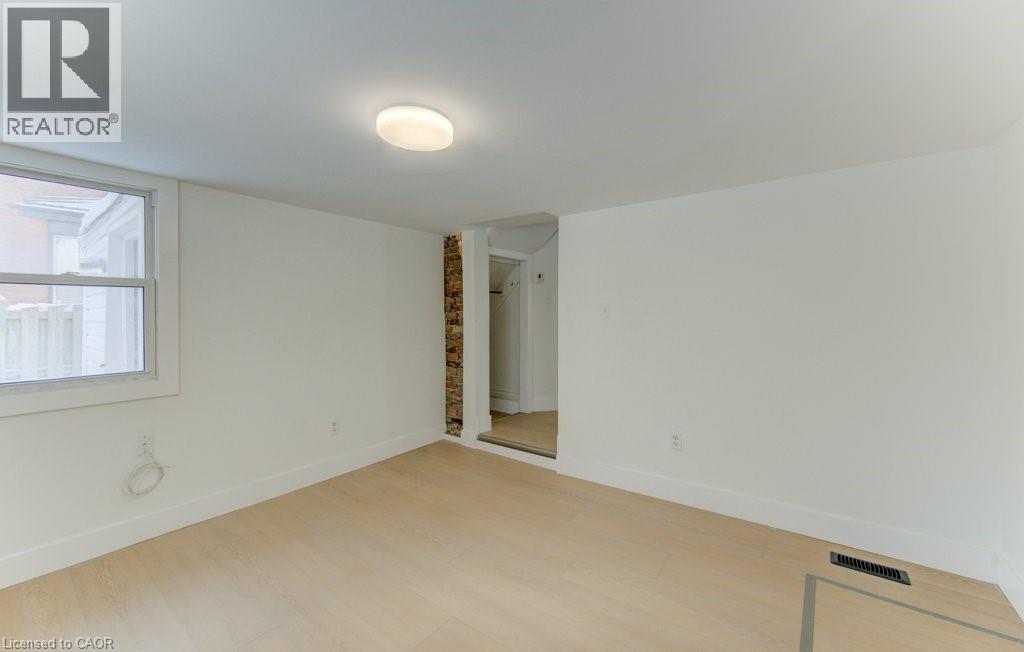 190 LANCASTER Street E thumbnail 17