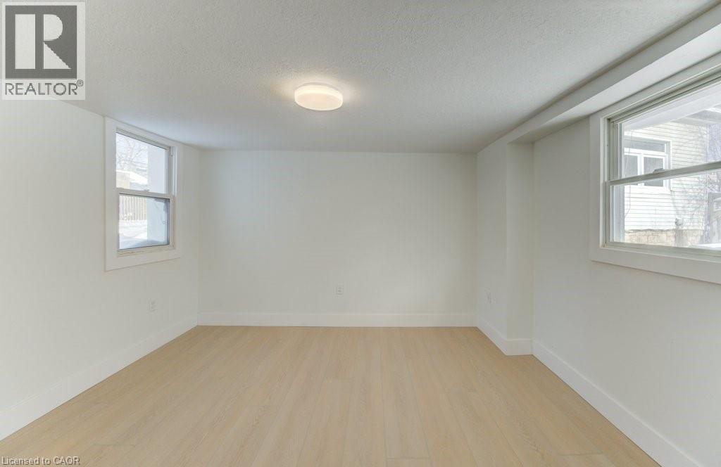 190 LANCASTER Street E thumbnail 18