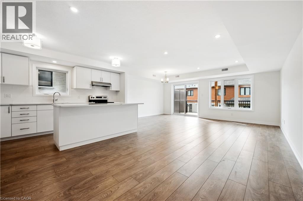 15 STAUFFER WOODS Trail Unit# B8 thumbnail 4