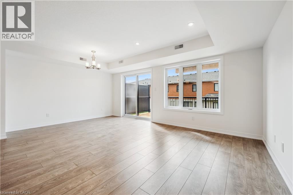 15 STAUFFER WOODS Trail Unit# B8 thumbnail 5