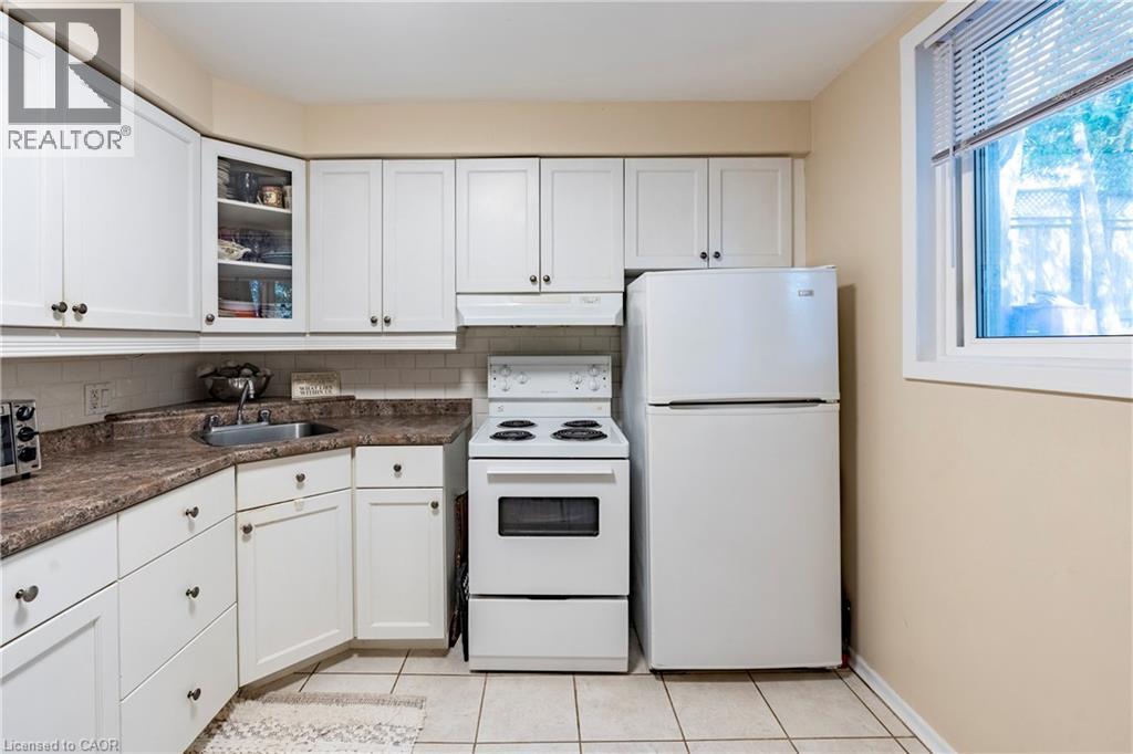 62 MOORE Avenue thumbnail 11