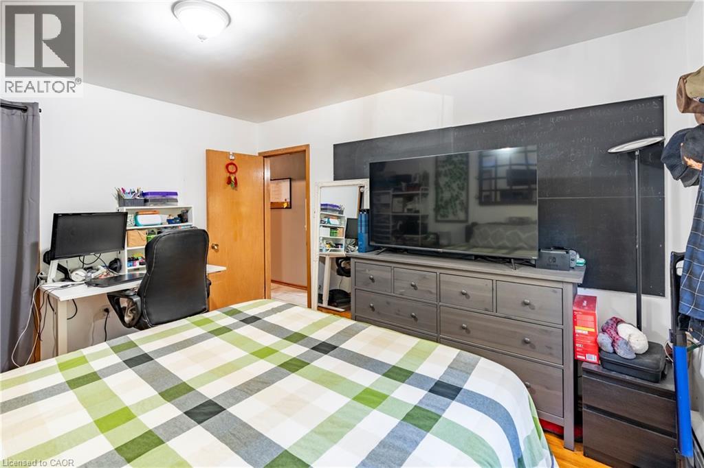 62 MOORE Avenue thumbnail 19