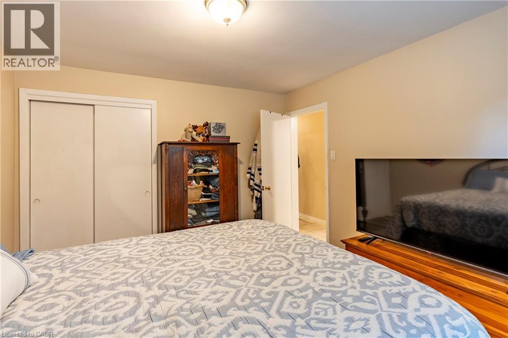 62 MOORE Avenue thumbnail 8