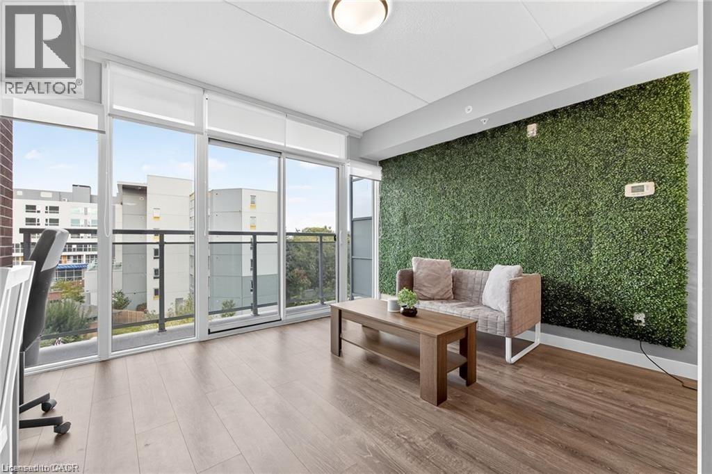 308 LESTER Street Unit# 406 thumbnail 13