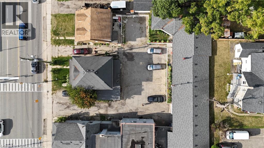 225,229,231 WATER Street N thumbnail 5