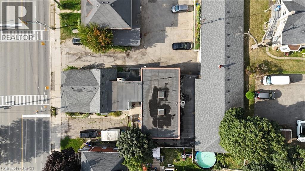 225,229,231 WATER Street N thumbnail 4