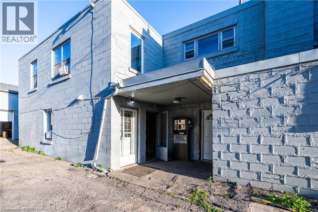 225 WATER Street N thumbnail 5