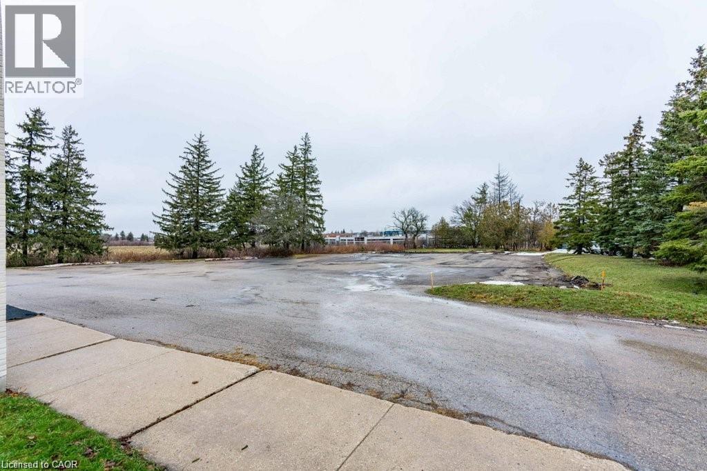 440 WEBER Street N thumbnail 2