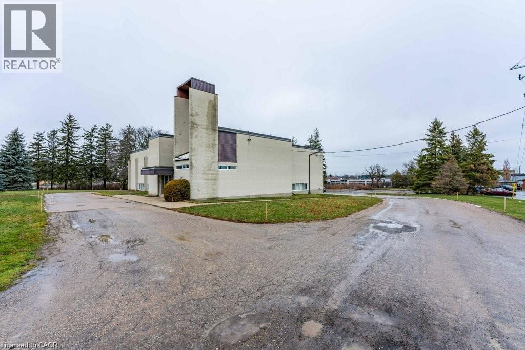 440 WEBER Street N thumbnail 3