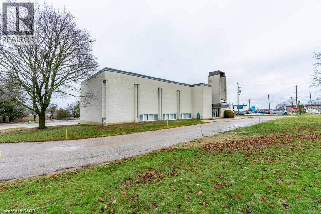 440 WEBER Street N thumbnail 5