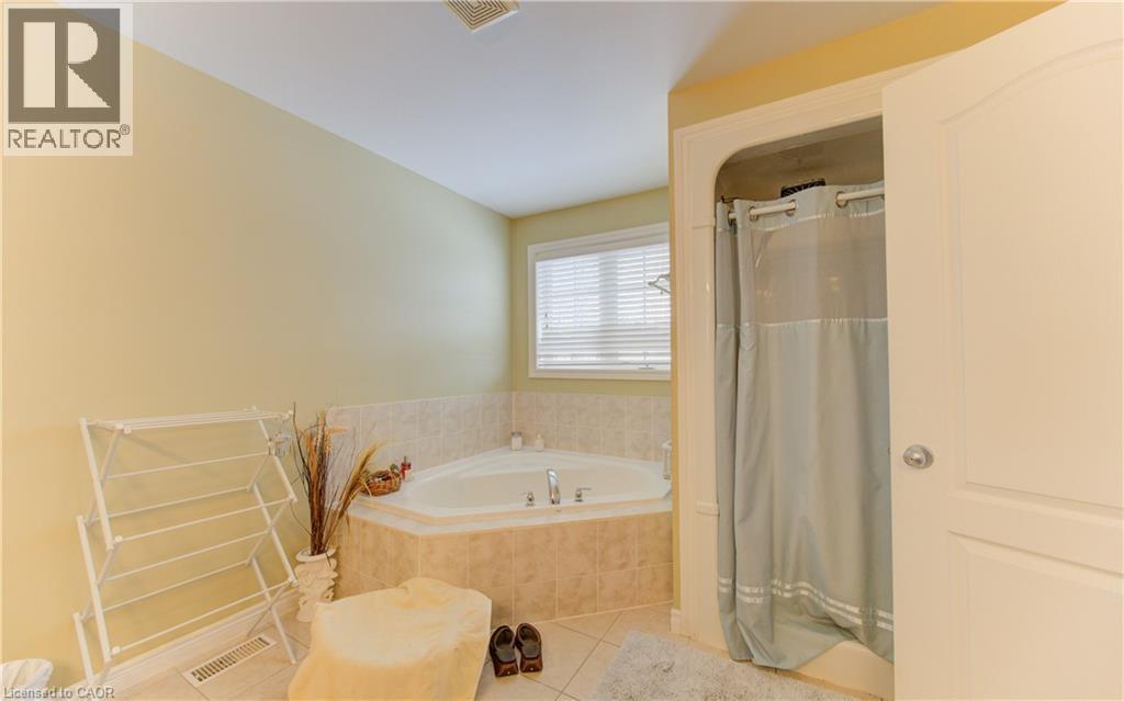 78 STUCKEY Avenue thumbnail 32