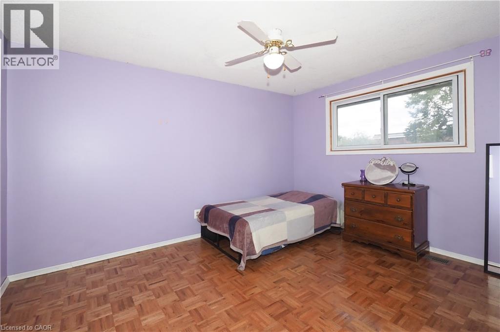 10 BALFOUR Crescent thumbnail 16