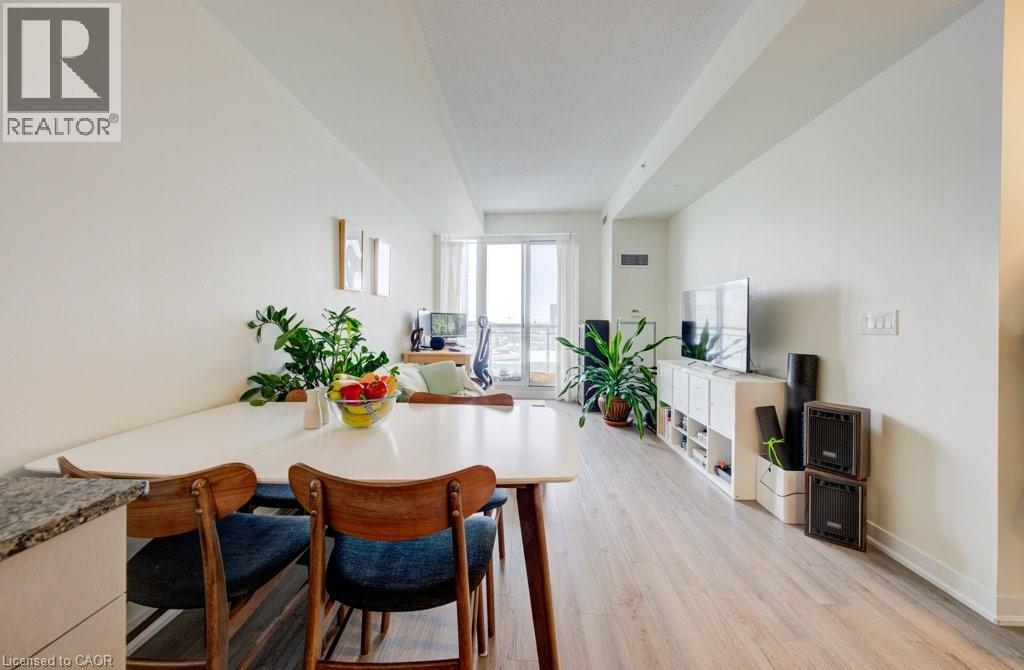 85 DUKE Street W Unit# 1007 thumbnail 17