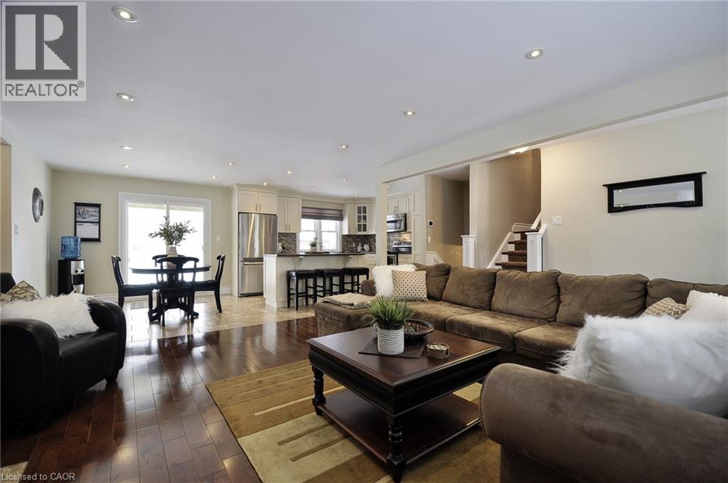 230 KITCHENER Road thumbnail 12