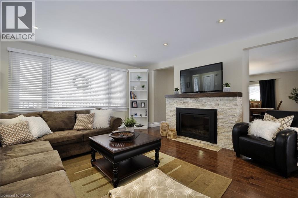 230 KITCHENER Road thumbnail 13