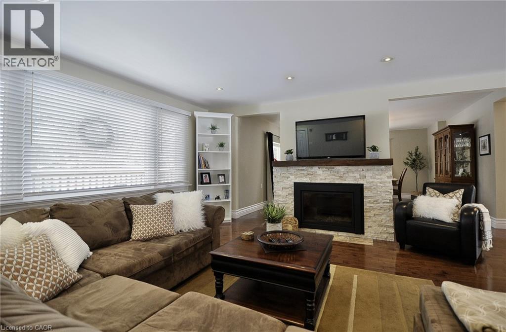 230 KITCHENER Road thumbnail 14