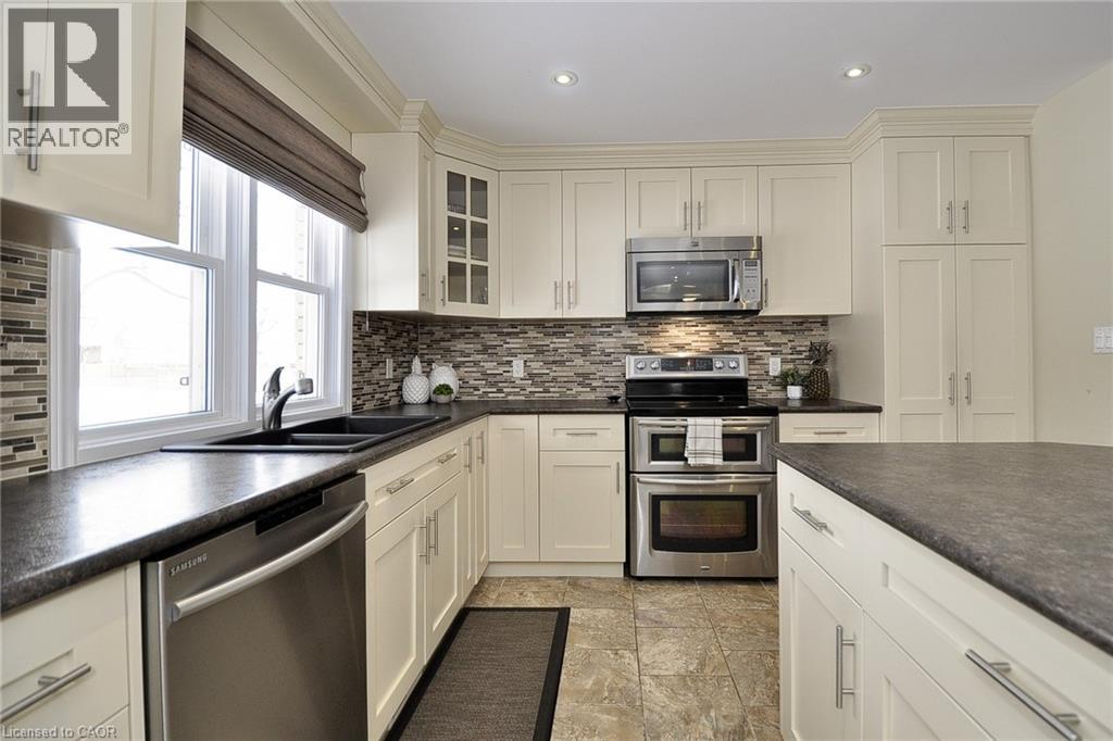 230 KITCHENER Road thumbnail 18