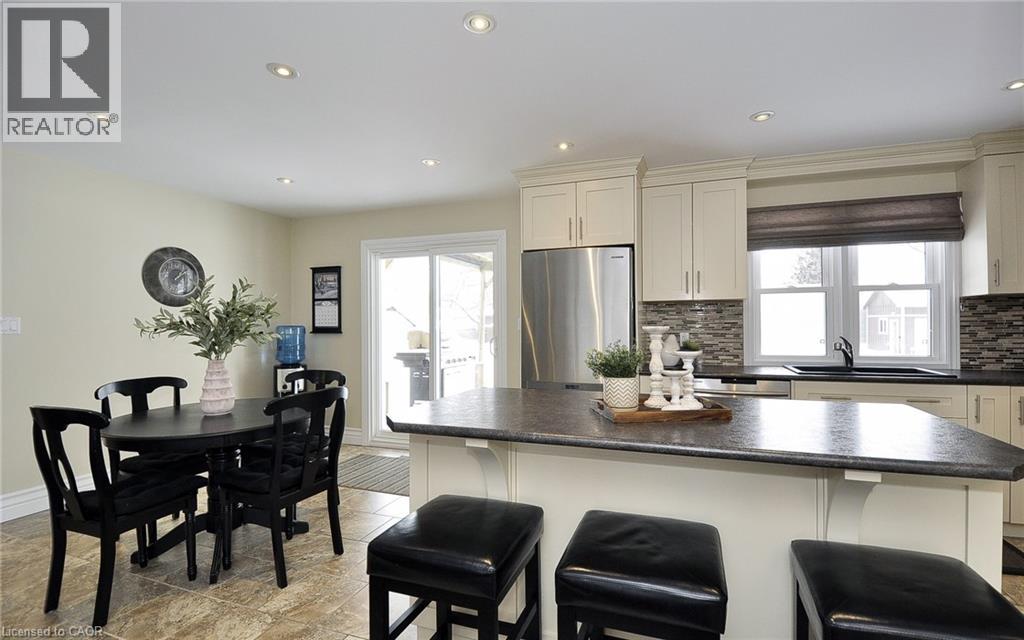 230 KITCHENER Road thumbnail 20