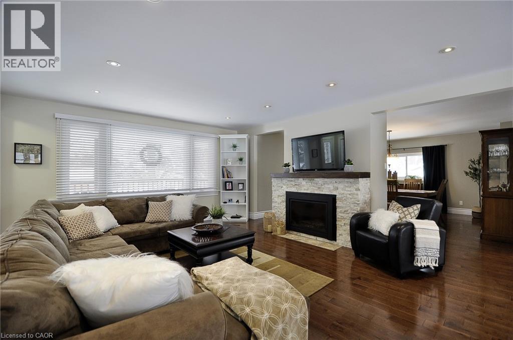 230 KITCHENER Road thumbnail 9