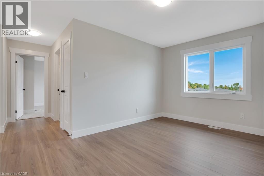 24 MOON Crescent thumbnail 24