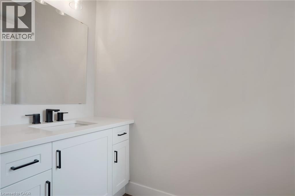 24 MOON Crescent thumbnail 5