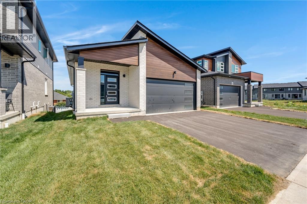 52 MOON Crescent thumbnail 2