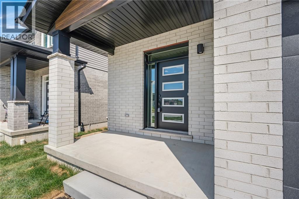 52 MOON Crescent thumbnail 3