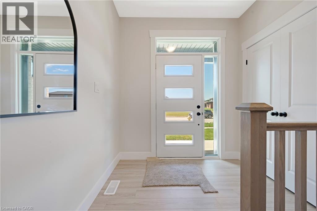 52 MOON Crescent thumbnail 4