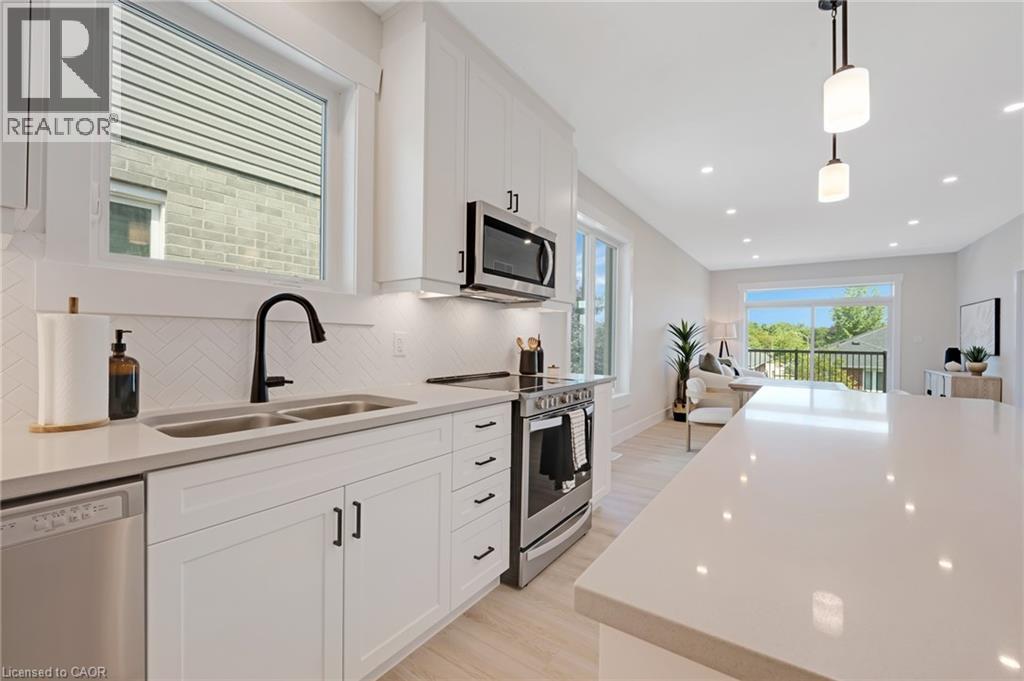 52 MOON Crescent thumbnail 9