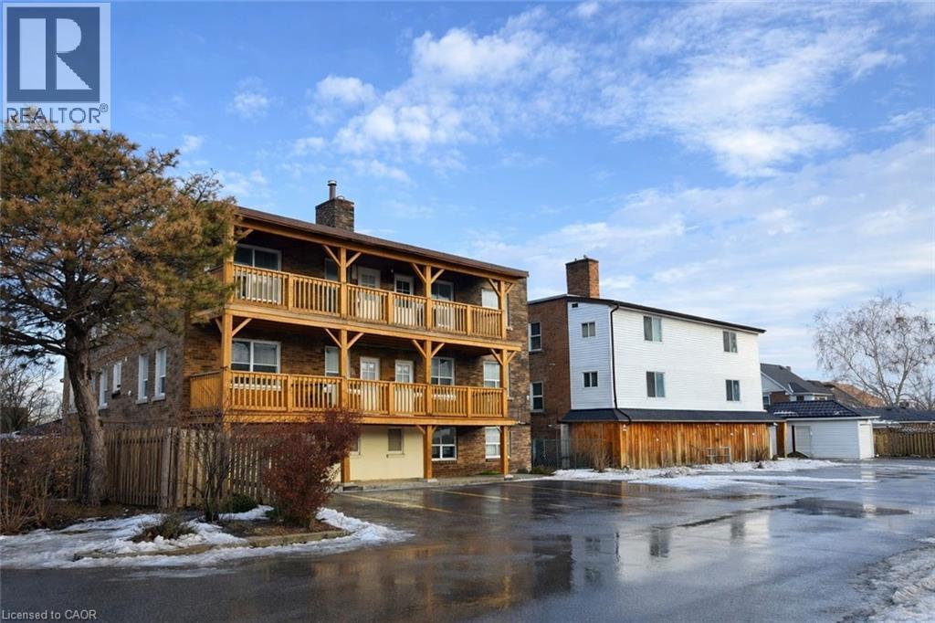 17 LOUISA Street thumbnail 4