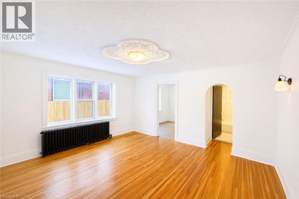 112 MARGARET Avenue thumbnail 3