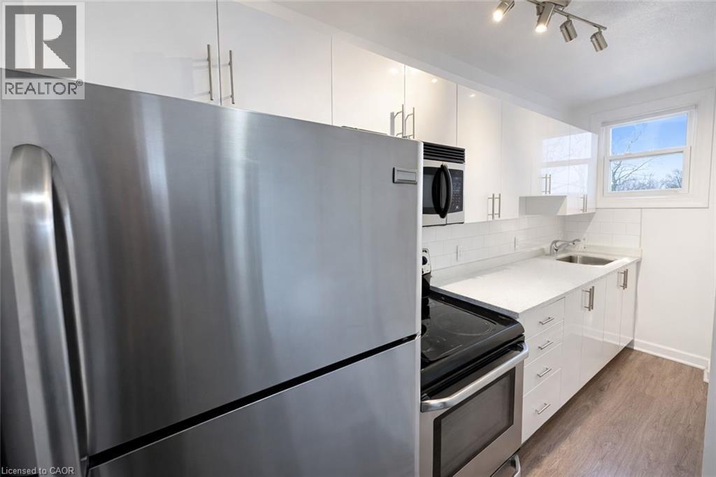 46 COLLEGE Street thumbnail 15