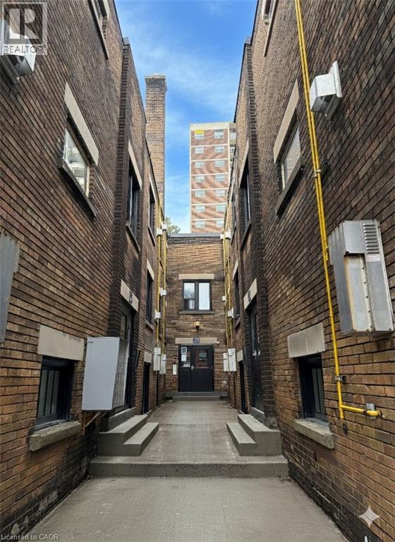 46 COLLEGE Street thumbnail 4