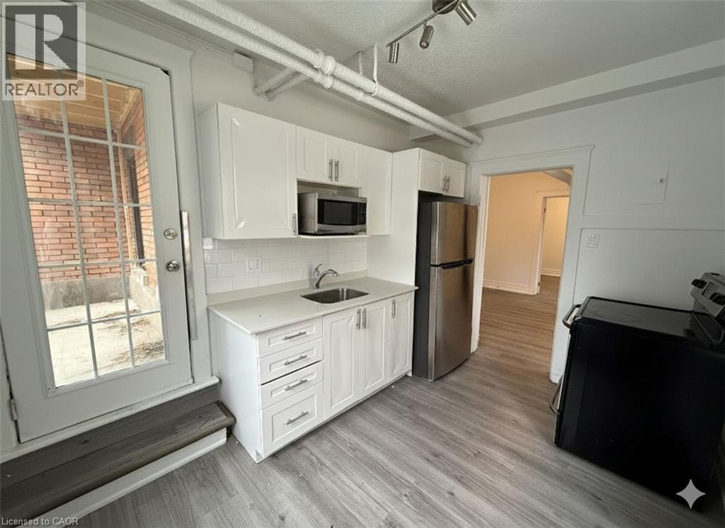 46 COLLEGE Street thumbnail 5