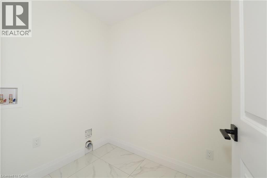 217 JEFFREY Place thumbnail 25